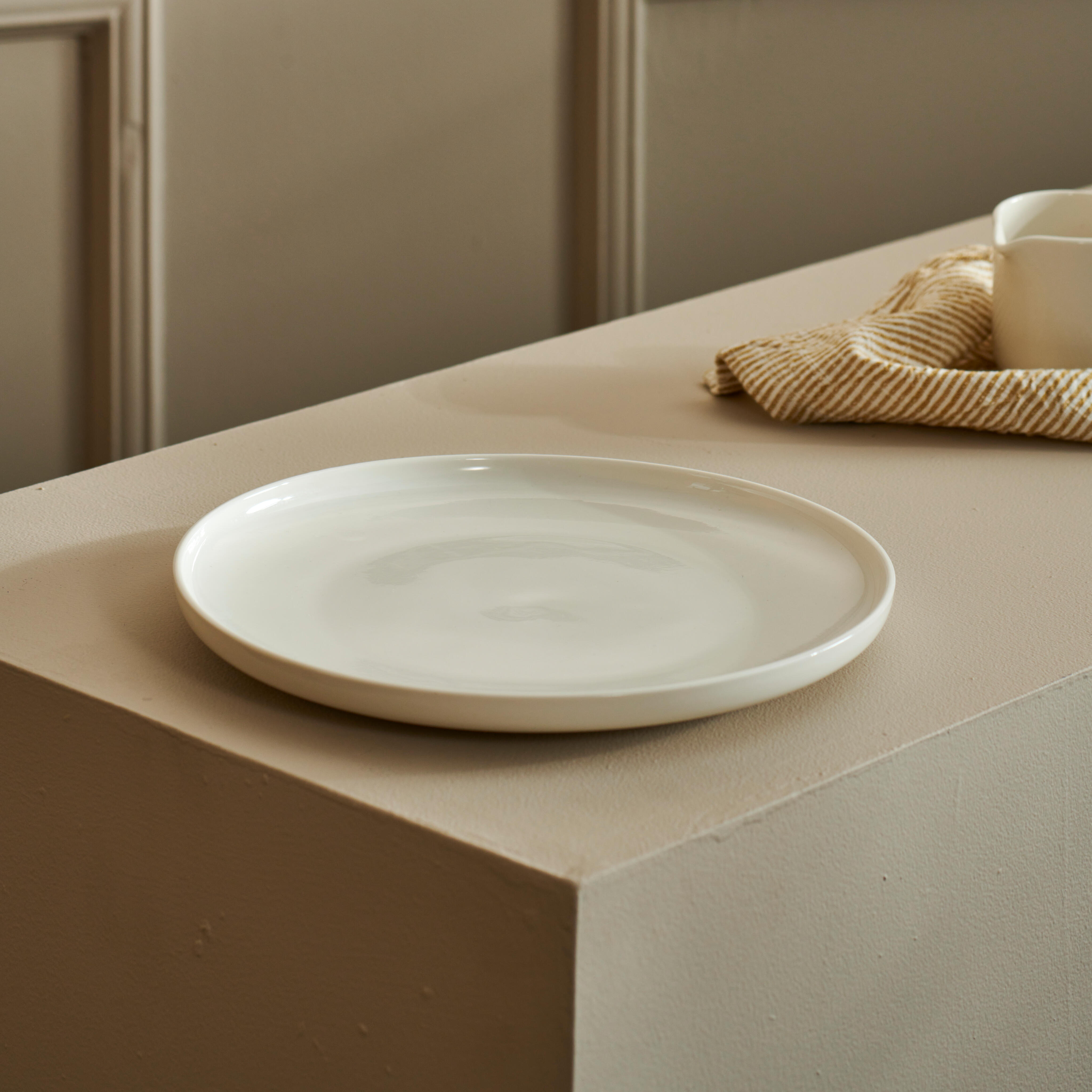 Plat de service L  Blanc mat - Vaisselle en céramique du Portugal –  Céladon Paris