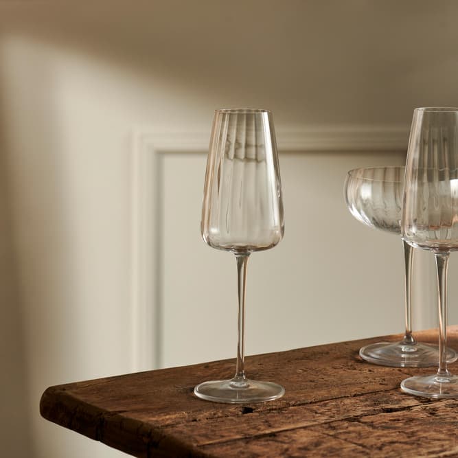 Ezra Optic Wine Glasses