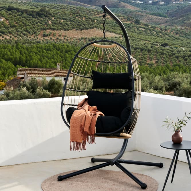 uitbreiden Vervelend huiswerk maken BAZAI Hangstoel met staander zwart H 190 x B 110 x D 96 cm | CASA